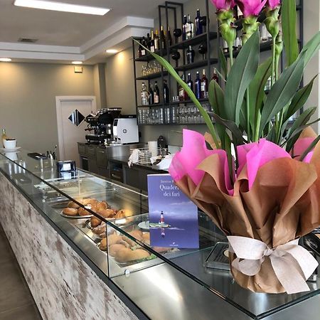 Il Faro Hotel Сенигалия Екстериор снимка